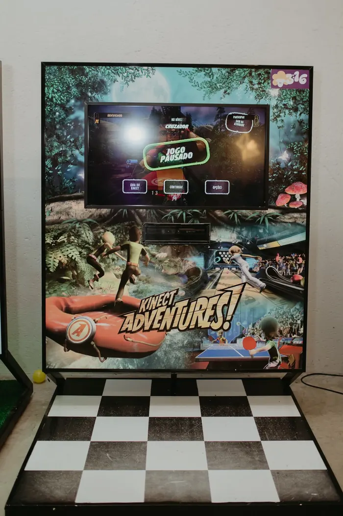 Jogo interativo Kinect Adventures